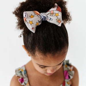 Baby Kids Bamboo Pajamas ā No Space to Go Alligator Clip ā Image 1