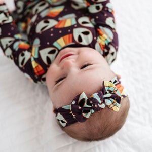 Baby Kids Bamboo Pajamas ā Cosmic in Peace Headwrap ā Image 1