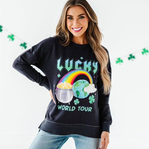 Lucky World Tour Women's Crew Neck Sweatshirt - Image 4 - Bums & Roses