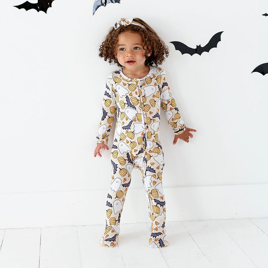 Hide and Ghost Seek Footie