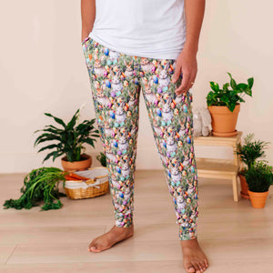 Bums & Roses - Baby & Kids Bamboo Pajamas - Gang's All Hare Men's Pants - Image 1