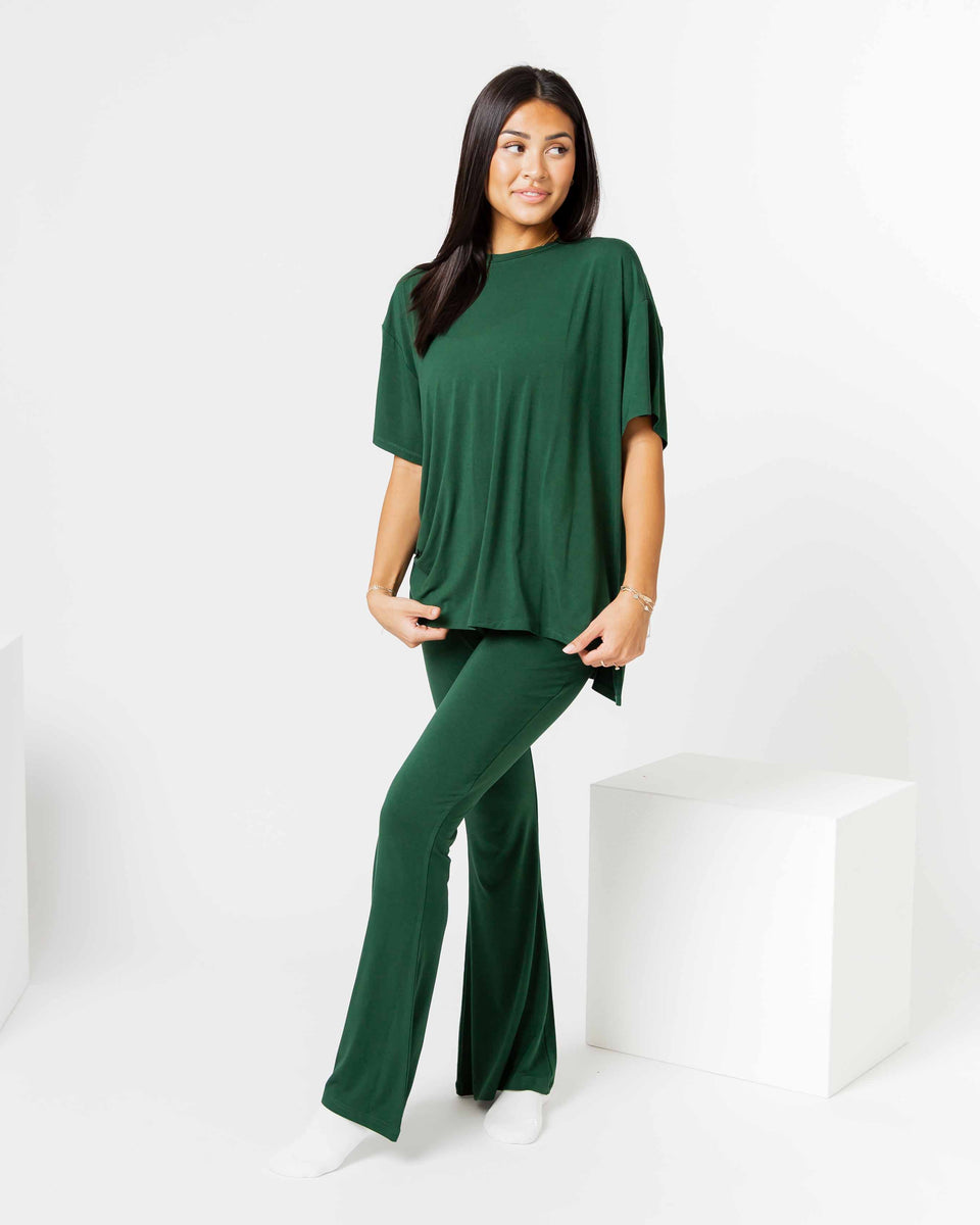 Ever So Green Women's Oversized T-Shirt & Flare Leggings Set