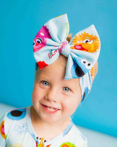 Baby Kids Bamboo Pajamas — Sesame Street™ Elmo and Friends Biggie Bow — Image 1