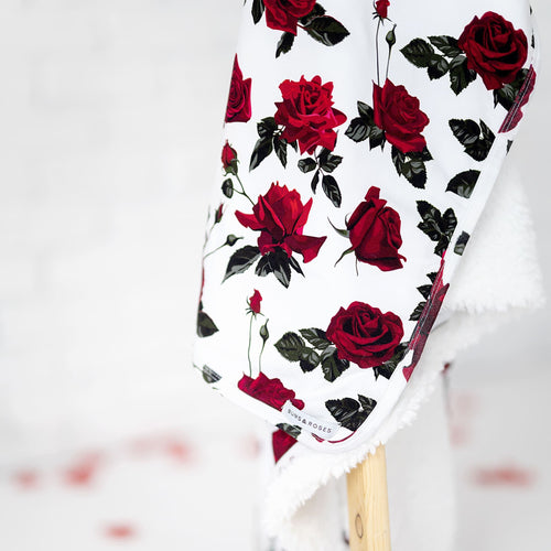 The Final Rose Bum Bum Blanket - Plush - Image 11 - Bums & Roses