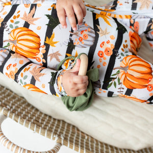 Bums & Roses - Baby & Kids Bamboo Pajamas - Hello Gourdeous Lovey - Image 1